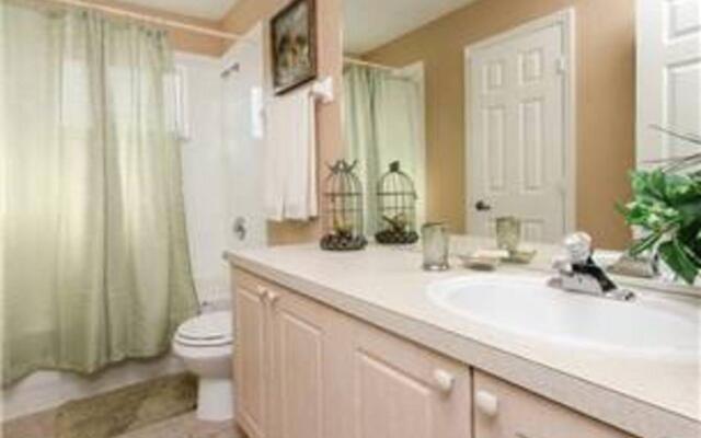 Sandra's Windsor Palms Villa *