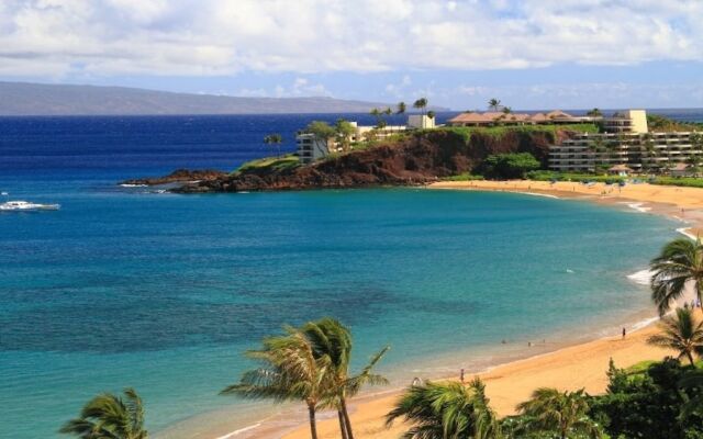 Honua Kai 1024 by RedAwning