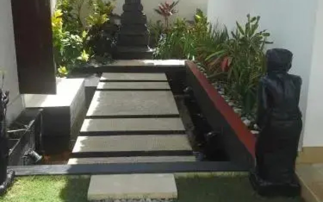 Villa Sesapi Putih