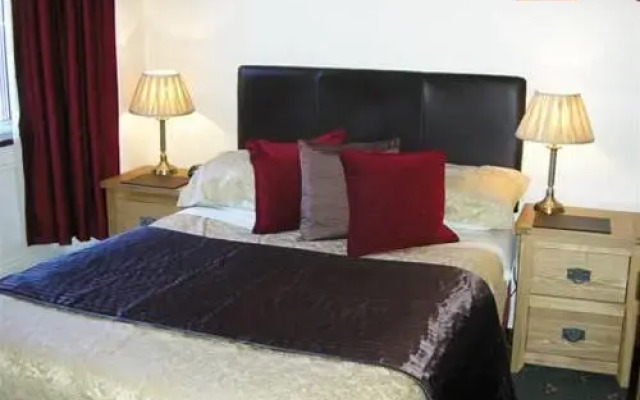 Clunie Guest House