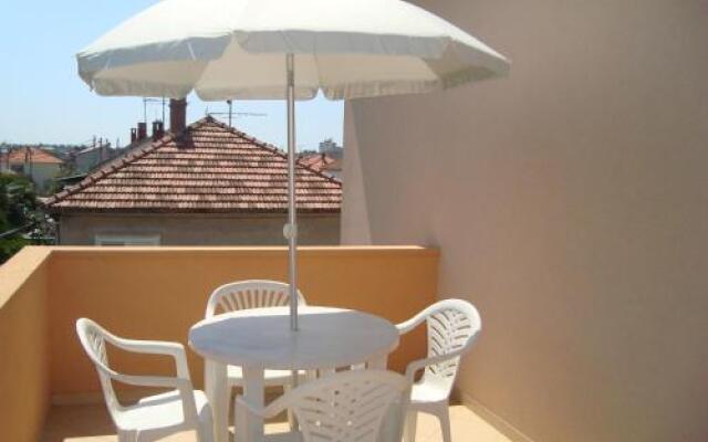 Apartments And Rooms Antonio