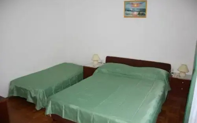 Apartments Folo