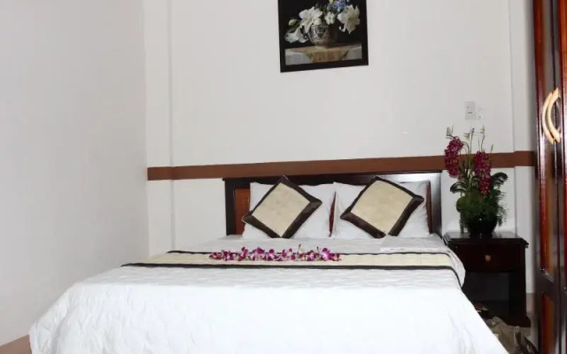 Hoang Chanh Tri Hotel