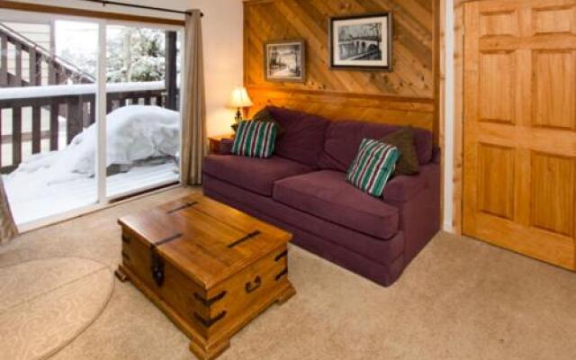 Mammoth View Villas 46 2 Br condo by RedAwning