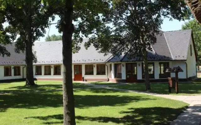 Biczó Csárda és Lovaspanzió