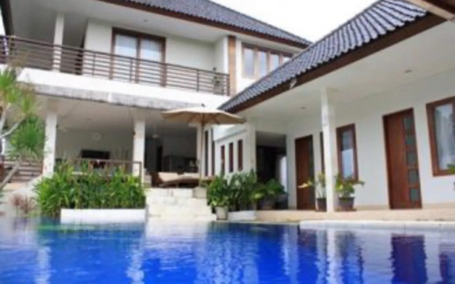 Kubusuci Private Villa @ Jimbaran