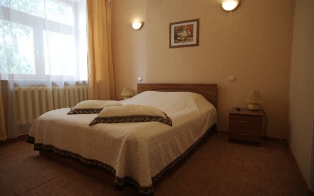 Hotel Leader