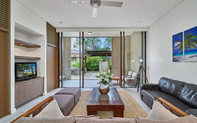 Private Sea Temple Apartment 120