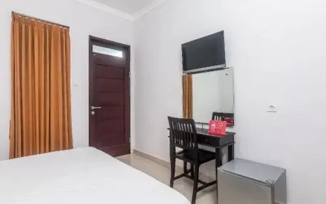 ZenRooms Seminyak Gang Rahayu