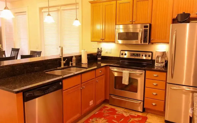 1381 Laurel Grove 3 Bedroom Home by RedAwning