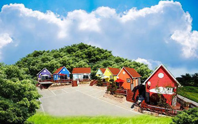 Seongmodorainbow Pension