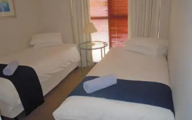 Point Village Accommodation - Santos 23