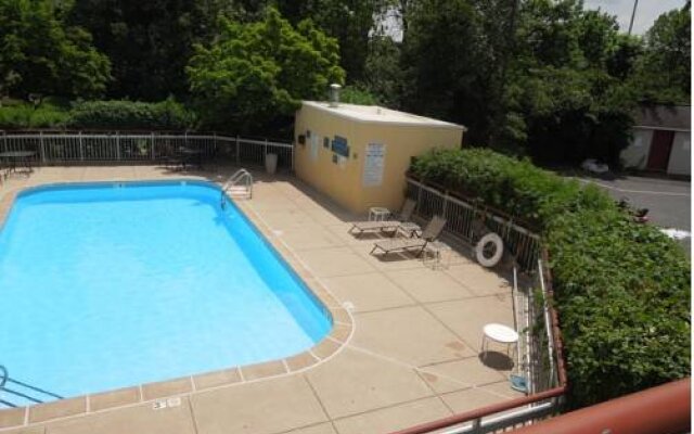 Magnuson Hotel Sharonville