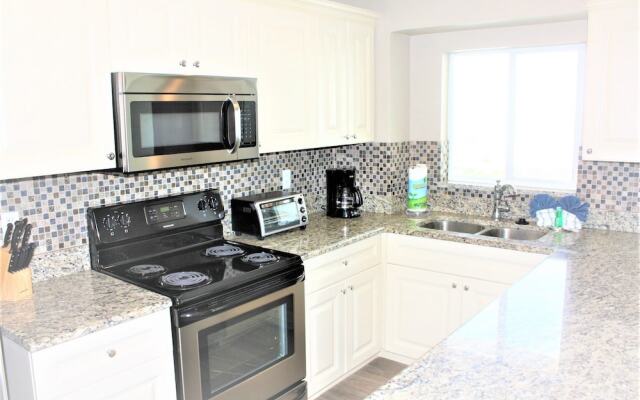 Jamaica Royale 604 - 2 Br Condo