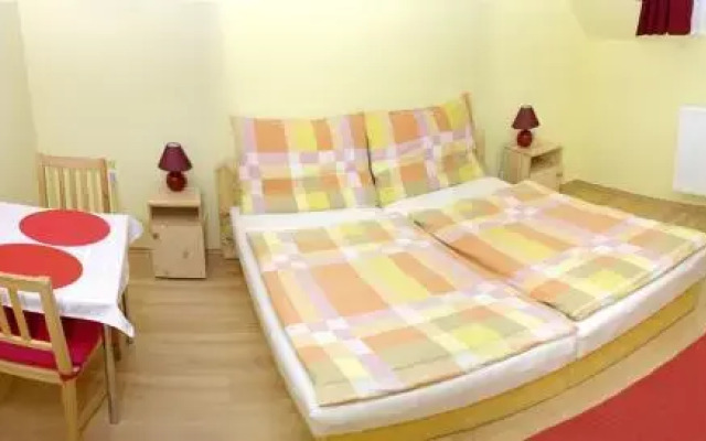 Kondics Apartmanház