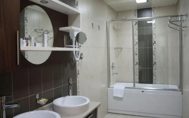 Premier Deluxe Hotel and Spa