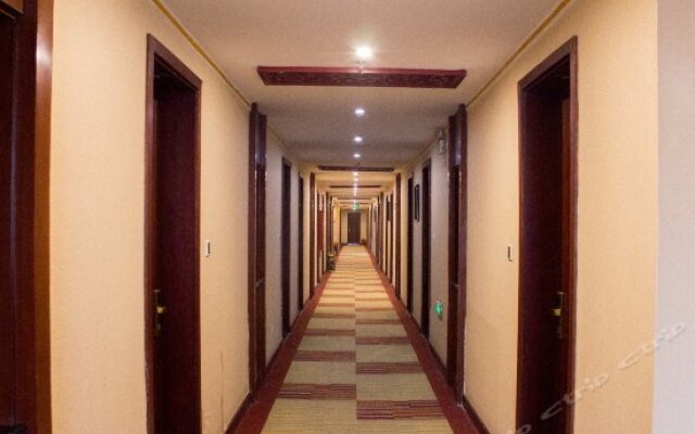 Zhengyang Hot Spring Business Hotel