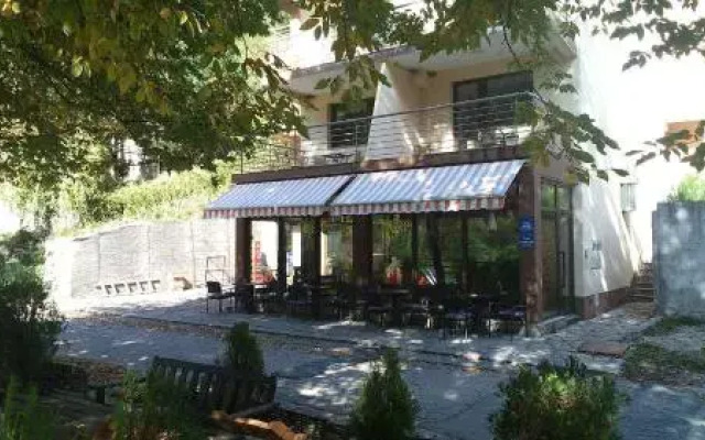 Guest house Boračko Lake