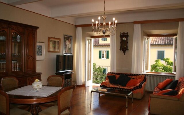 Flowers House