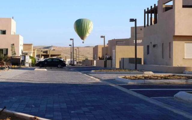 Yvonne's Home Sde Boker