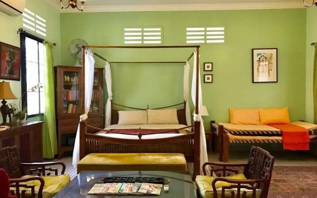 The Neem at Banda Hilir Chalets