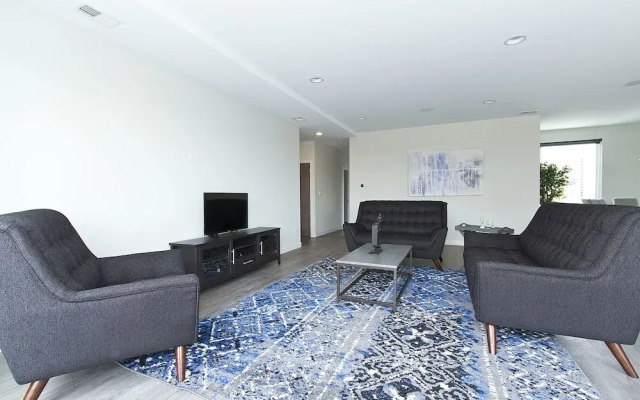 Spacious 4BR in Wrigleyville by Sonder