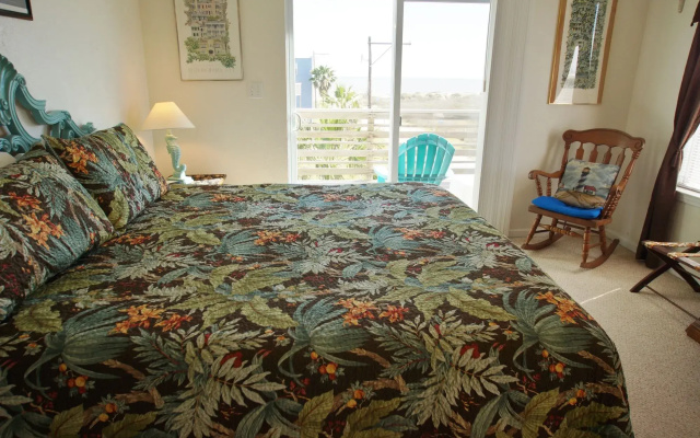 Dreamcatcher 2 Br home by RedAwning