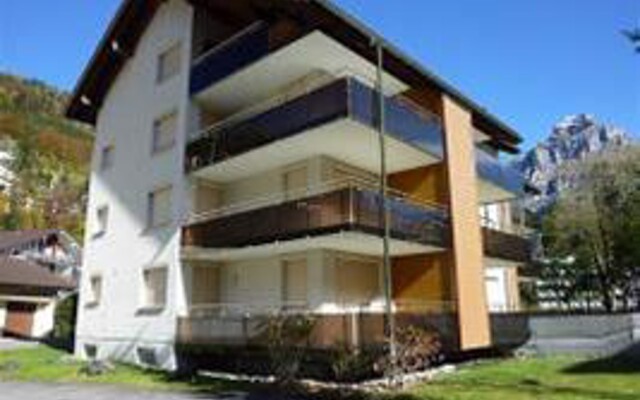 Apartment Blumenweg 6