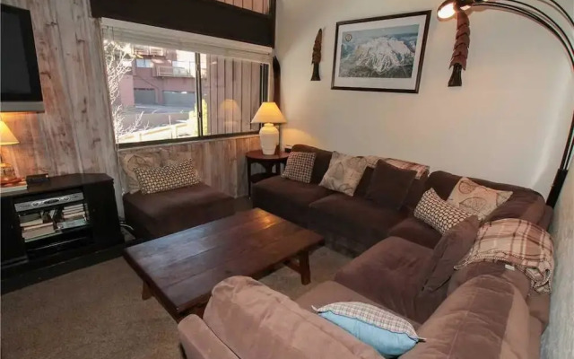 Mammoth Ski & Racquet Club #50