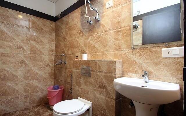 OYO Rooms Noida Expressway Sector 44
