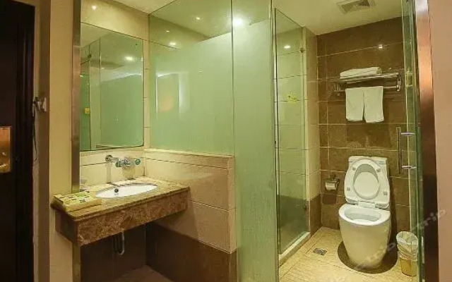 Overseas Chinese Hotel Haikou