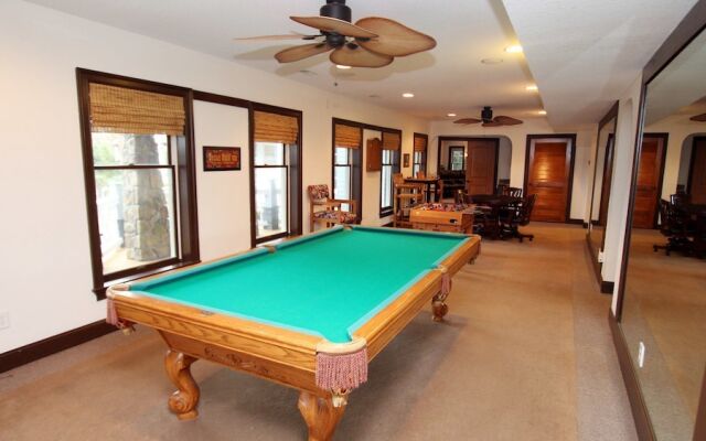 The Drake - 9 Br Home