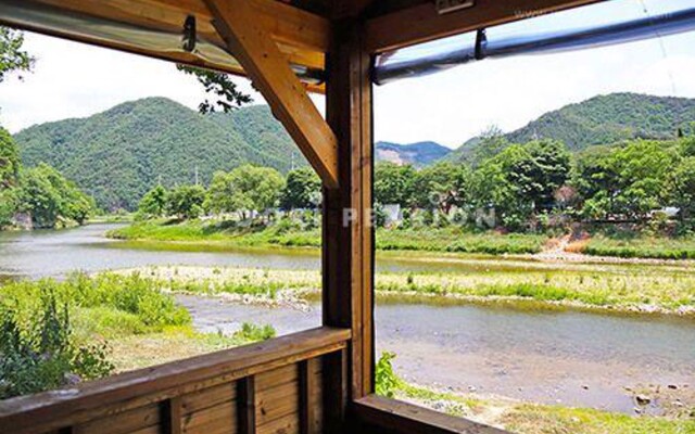 Hongcheon Hwani Glamping