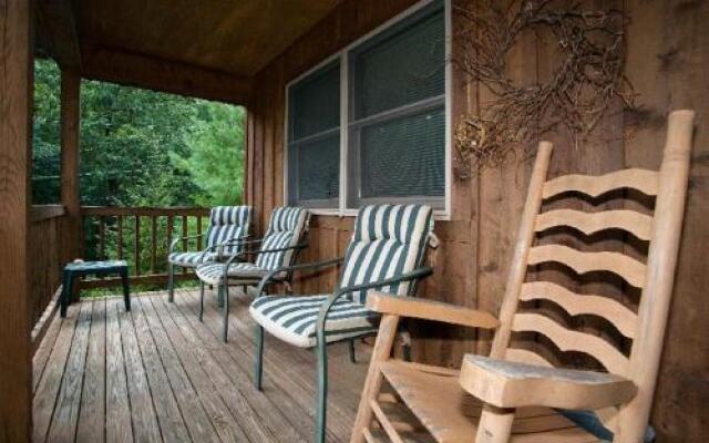 Richview - 2 Br home by RedAwning