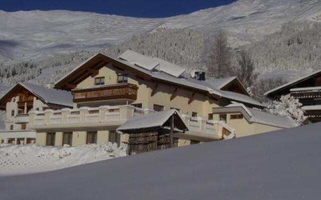 Apart Alpenstern