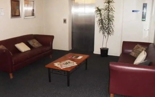 Victoria Hotel Suites
