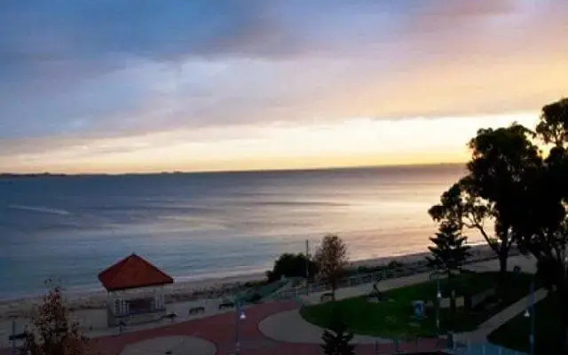 Boardwalk By The Beach Holiday Rental