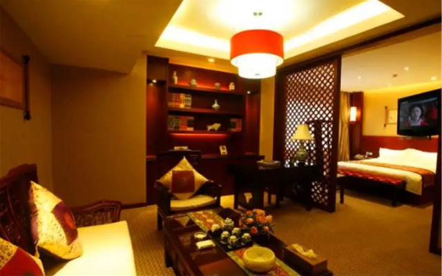 Qufu Mingzuo Xingtan Hotel