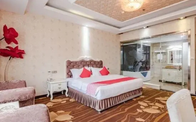Yihuang Holiday Hotel