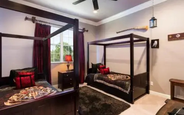 Paradise Landing 4 Bed 4 Bath Home Pool Home by RedAwning