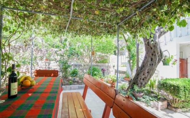 Rooms Garden