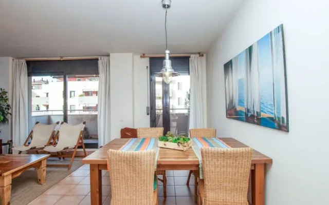 "Apt. Ona" - INH 27240