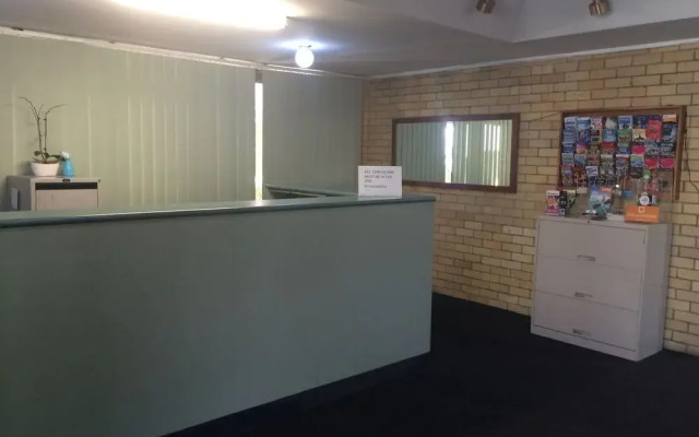 AMG Motel and Serviced Apartments
