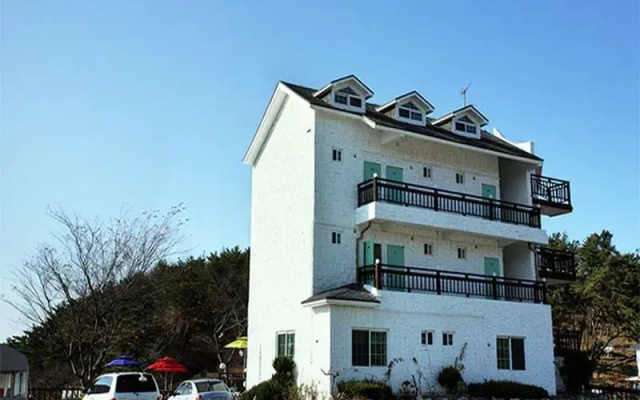 Ocean Story Pension
