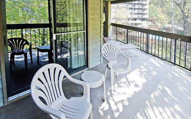 Tree Tops Resort