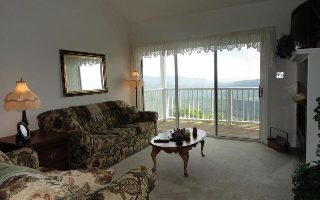 Southcrest Overlook by VCI Real Estate Services