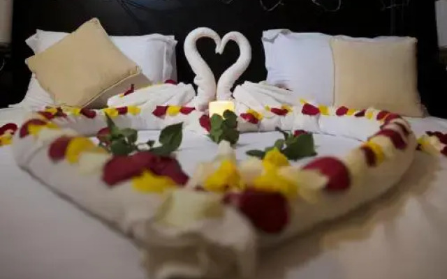 Rollins Hotel