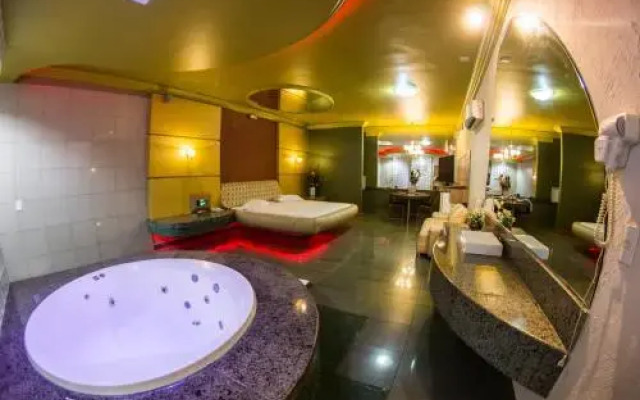 Shanadu Motel
