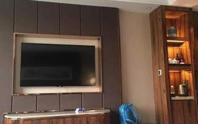 Lang Ting Intercontinental Hotel
