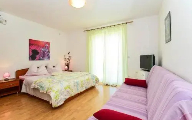 Apartments Jonjić